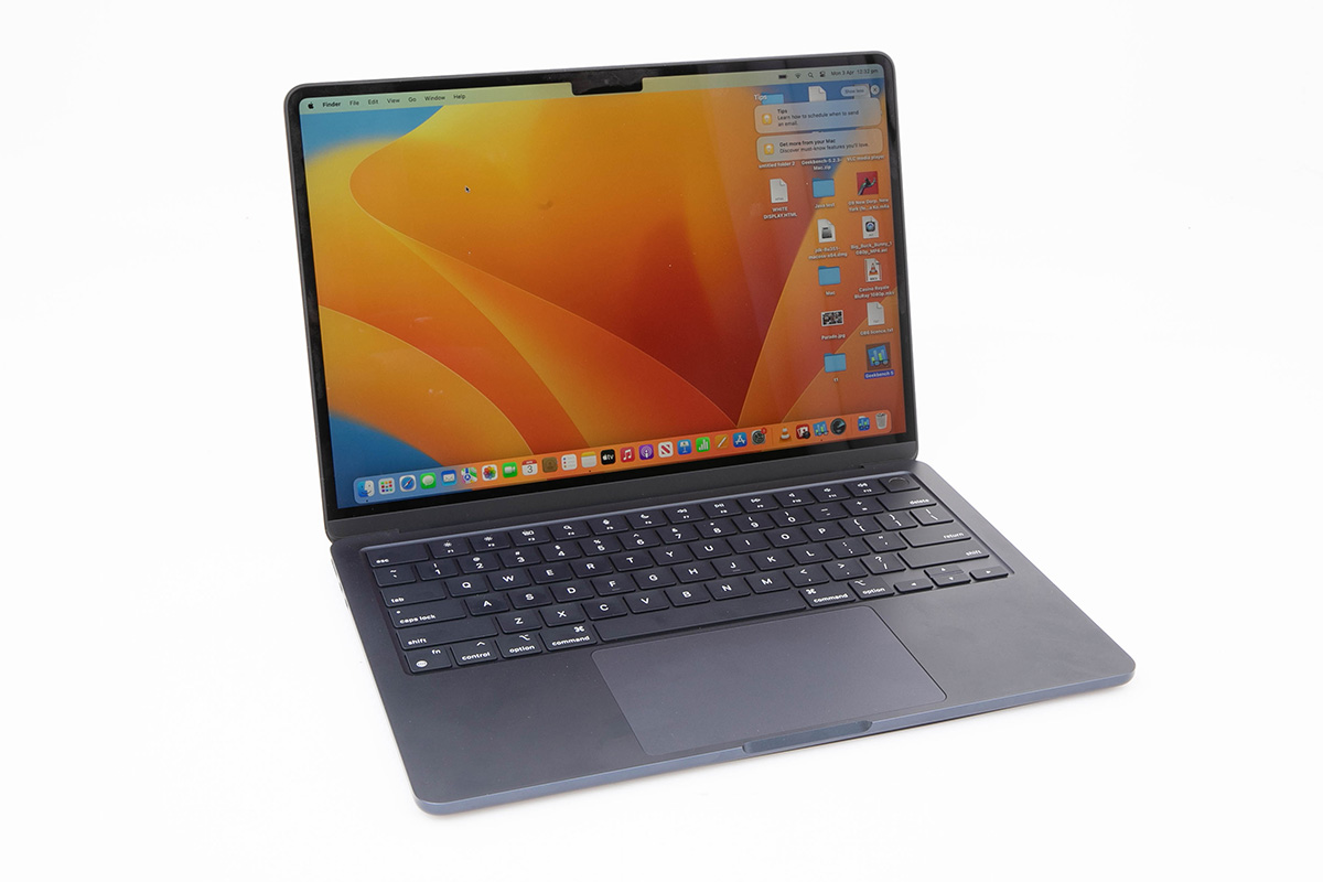 Apple MacBook Air 13.6-inch M2 (2022) - Laptops — Consumer NZ
